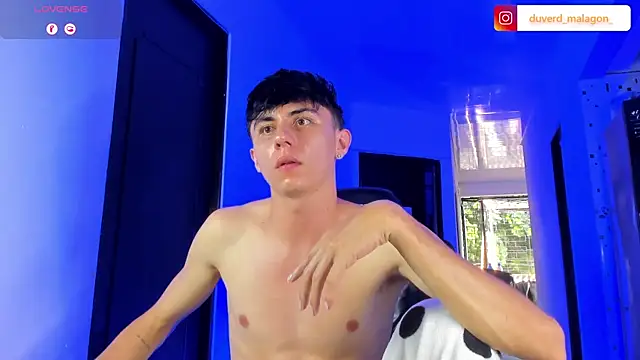 Demian_cute18 Adlı Modelin Canlı XXX Sohbeti