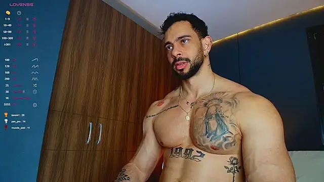 massimo_visconti's Live XXX Chat