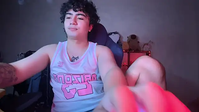 Show modela _ELIGOS_ na web-kameri