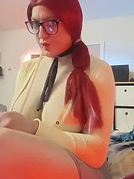 sissytrapdolly24n Webbikameraesitys