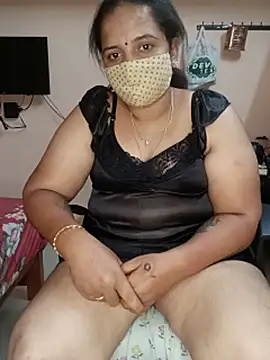 pirainilla's Live XXX Chat