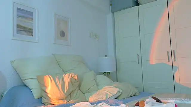 MissFrenchy Show Webcam