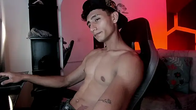 MaxiimoRomano_ Live XXX-chat