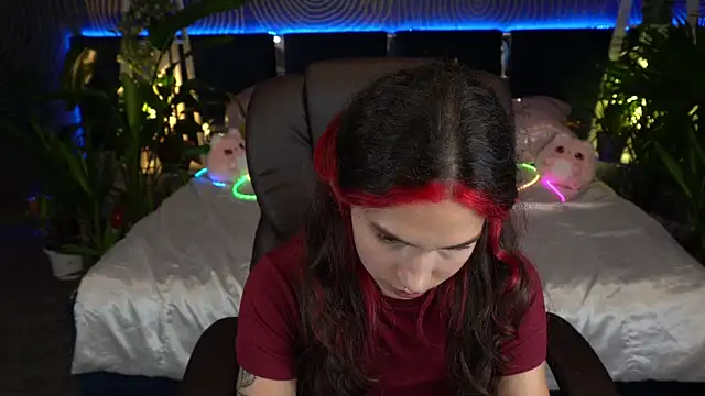 Živý XXX chat BabyFlowerr