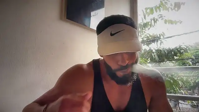 romeolovedark Adlı Modelin Canlı XXX Sohbeti