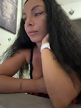 Show modela Partenope_Girl na web-kameri