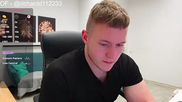 Richard_Dullas Chat XXX in diretta