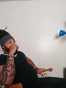 TooGoodConway23 Show in webcam