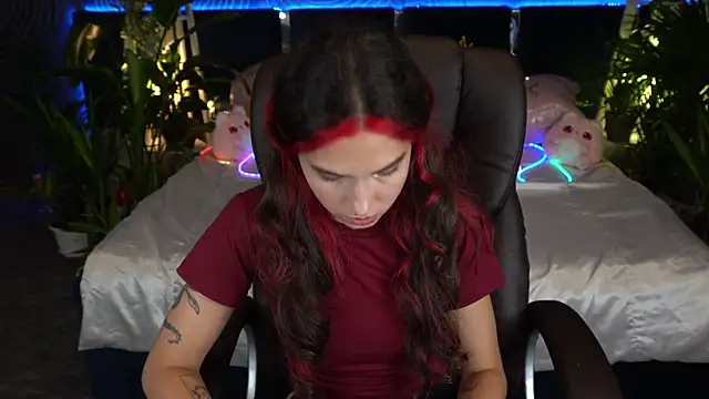 BabyFlowerr's Live XXX Chat