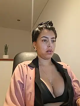 Czat XXX na żywo – Luianna