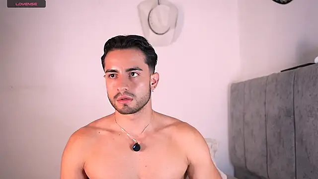 Chat XXX en directo de aydan_hw