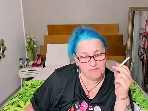 Sugarmommy_69X Chat XXX live