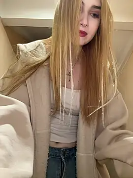 MarlboroWeb's Live XXX Chat