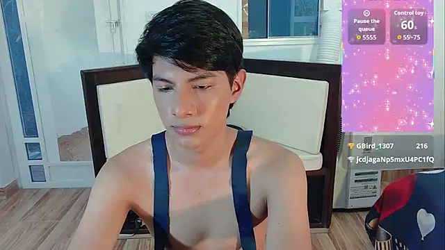 XXX chat uživo modela phuwin_bj