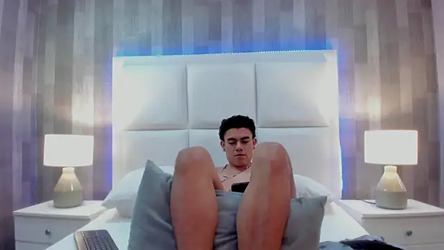 XXX chat uživo modela JadenJake