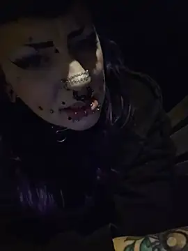 Purple_Coffin666's Live XXX Chat
