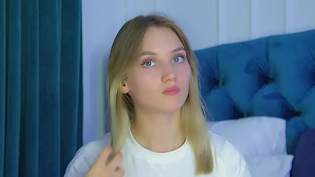 XXX chat uživo modela StacyEvances