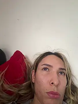 Niky_777 – Naživo XXX chat