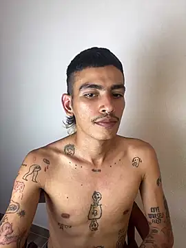 sorry-mom69 Chat XXX in diretta