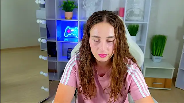 NadinnL – Naživo XXX chat