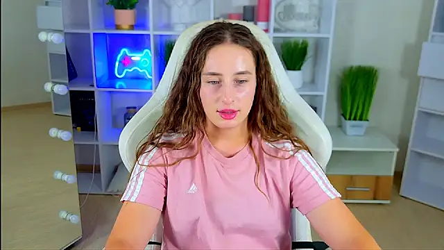 NadinnL Chat XXX live