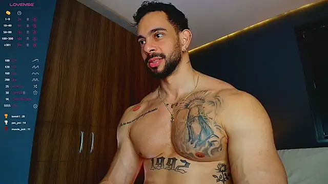 massimo_visconti's Webcam Show