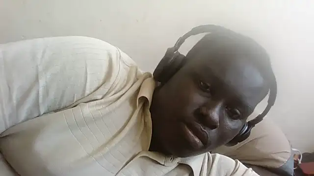 Chat XXX ao vivo de KIngAtlasMensah