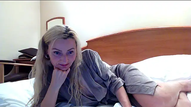 Webkamerová show Yourrealgirl