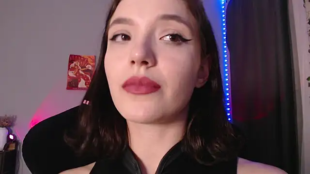 Онлайн чат XXX dolll_maiya