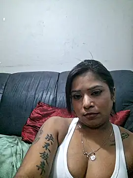 IndianBibix's Live XXX Chat
