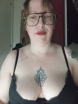 Dunnitta Adlı Modelin Canlı XXX Sohbeti