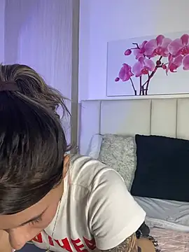 Živý XXX chat JuliaColemann
