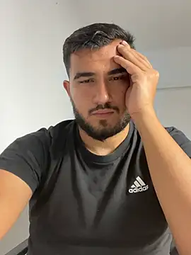 NikolasKane XXX чат на живо