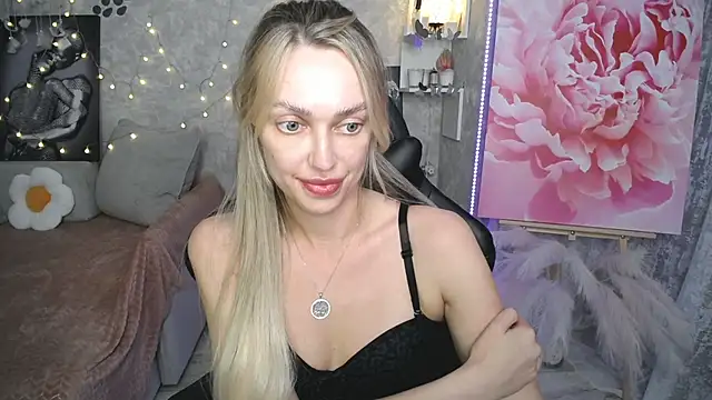 Chat XXX Live NickyAdamidi