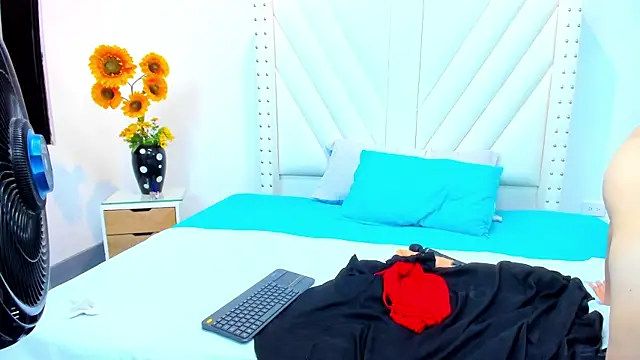 Chat +18 de Paulynavera ao vivo