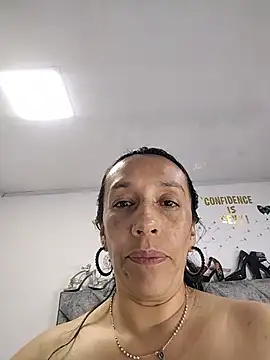 Czat XXX na żywo – Shantey_Laurent