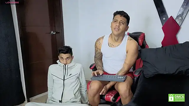 EliteBoysLive's Live XXX Chat
