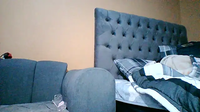 Sgeme325is – Naživo XXX chat
