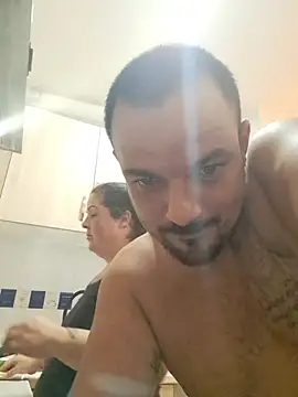 Chatroom XXX en direct de morenitoymorena