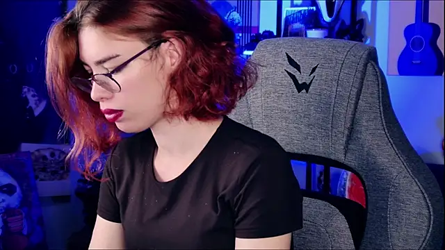 SeraphineDuskryn – Naživo XXX chat