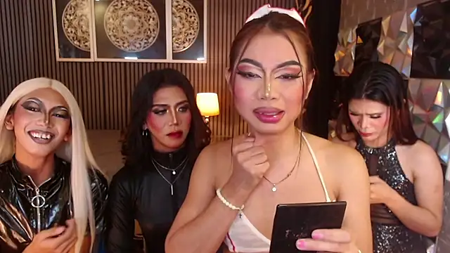 AudreyMilesTransn Webbikameraesitys
