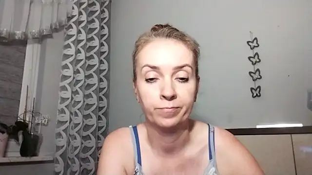 Chat +18 de JenniferAlone ao vivo