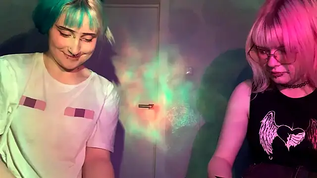 הופעת וובקאם של Altgirlhotshow