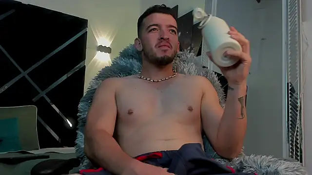 Chat XXX en directo de Logan_WolfJS