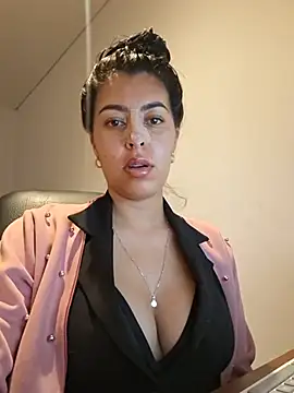Pertunjukan Kamera Web Luianna