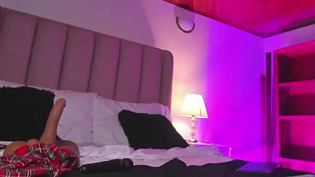 Онлайн чат XXX sarahtexas_