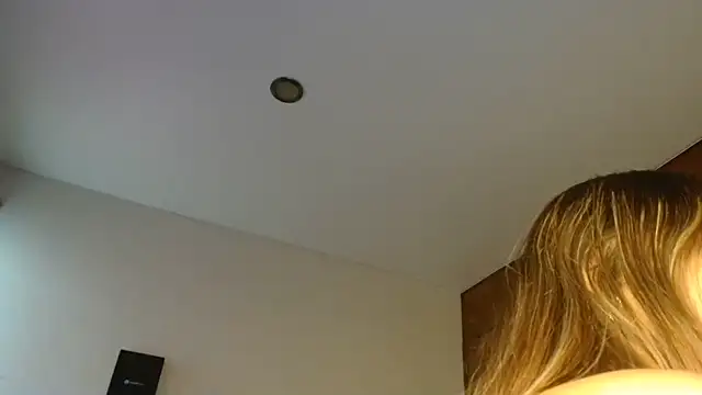 XXX chat uživo modela 3littles