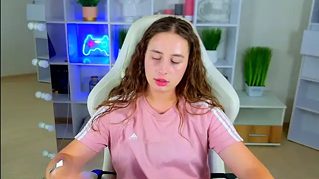 Chat XXX en directo de NadinnL