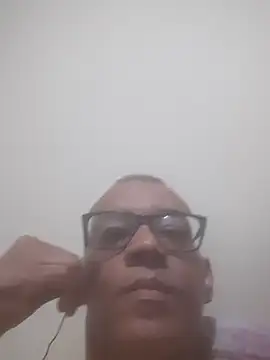 צ'אט XXX בשידור חי של doidopradar