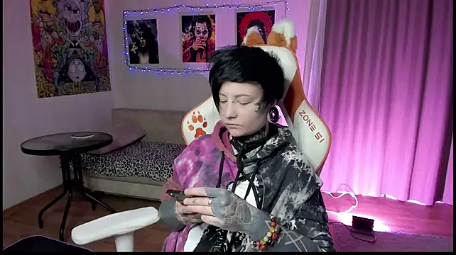 acid_trip1l's Live XXX Chat